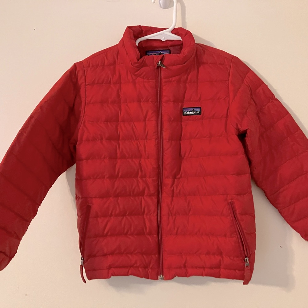 Patagonia down sweater red size 5T flaws